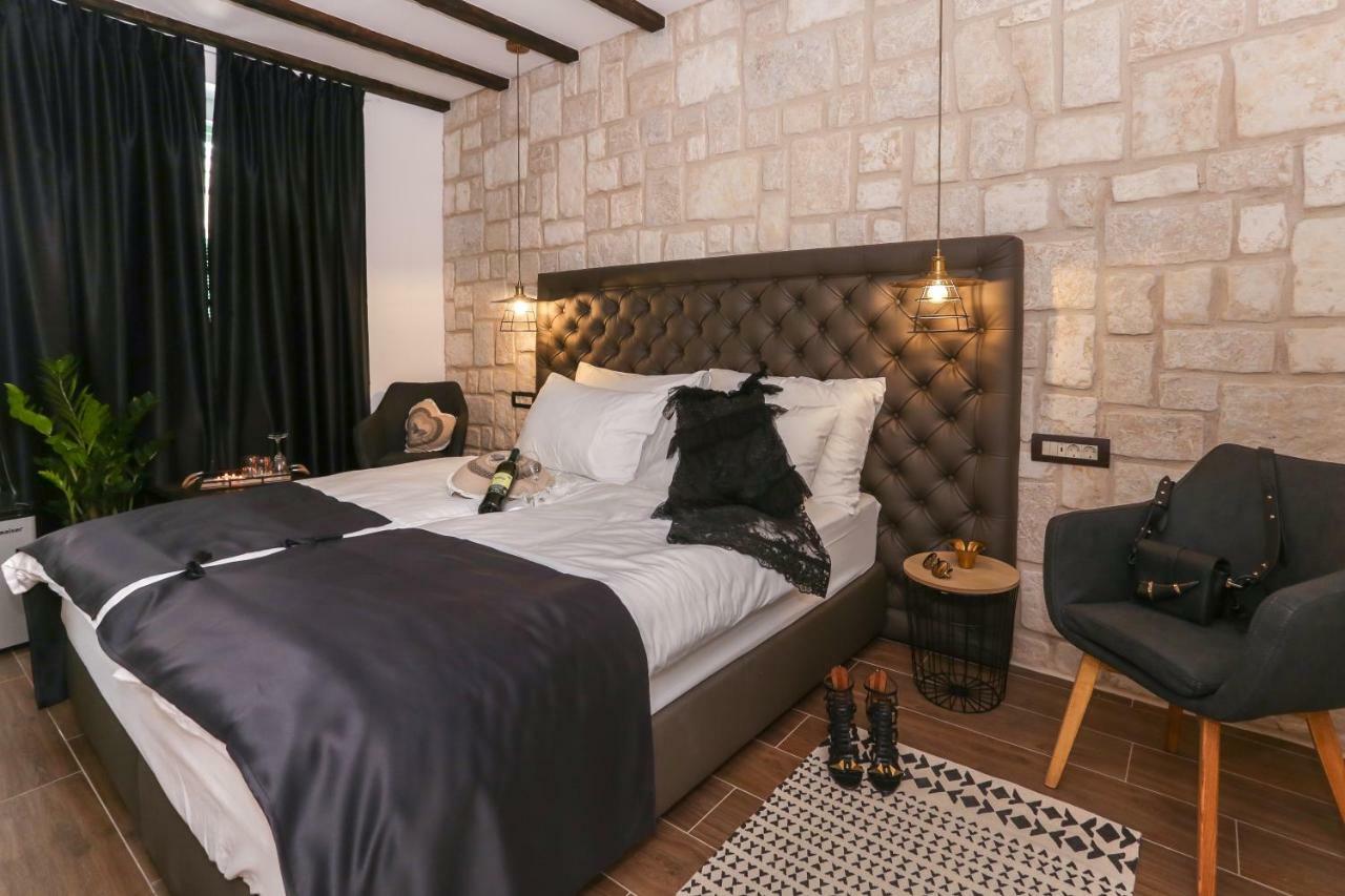 Luxury Dino Pensionat Split